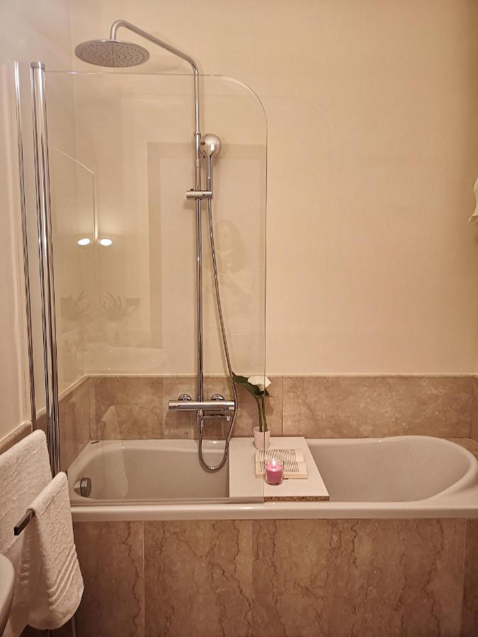 So Fine - Apulian Flats Appartement Bari Buitenkant foto