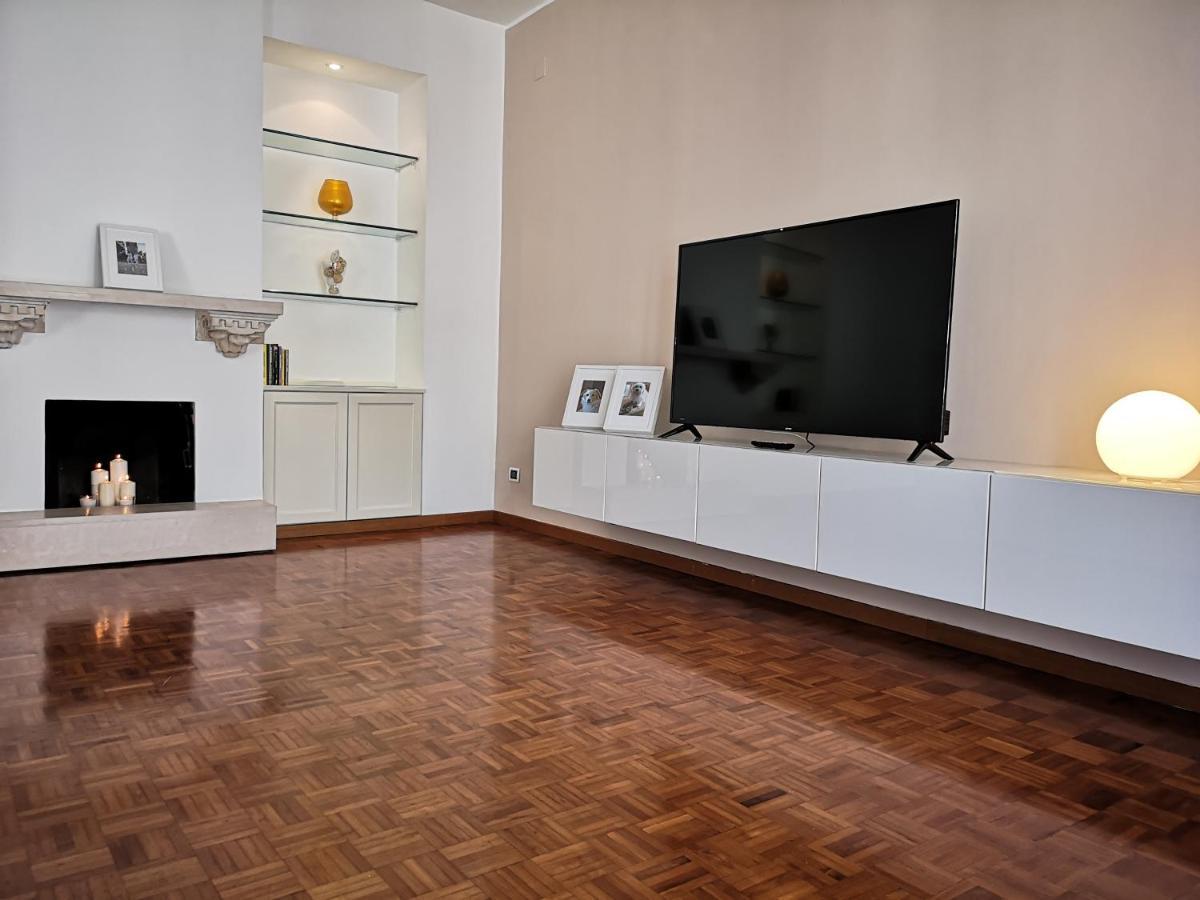 So Fine - Apulian Flats Appartement Bari Buitenkant foto