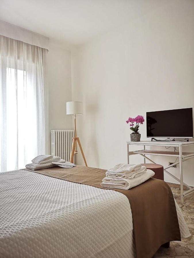 So Fine - Apulian Flats Appartement Bari Buitenkant foto